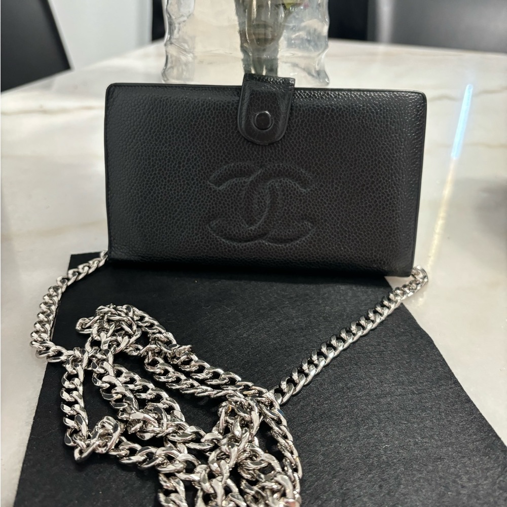CHANEL Black Wallet